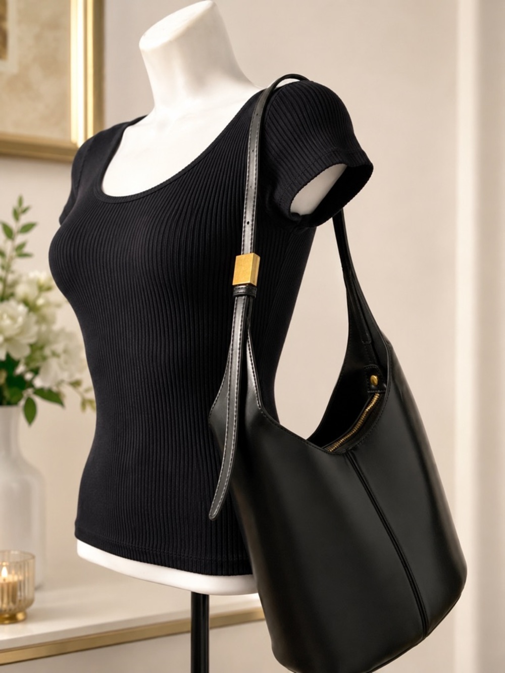 Antik Kraft Faux Leather Bucket Bag – NWOT Removable Inner Pouch